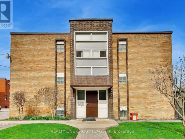 apartment at 9 7 ELMWOOD AVENUE S, Mississauga, Ontario, L5G3J6