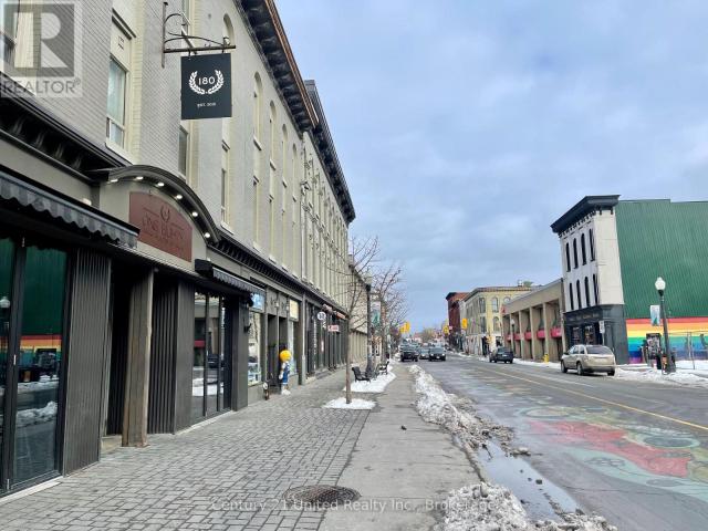 apartment at 9 – 172.5 HUNTER STREET W