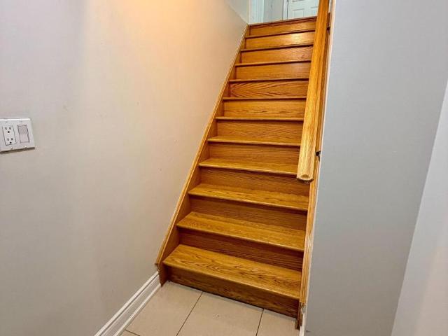 apartment at 9 PADDINGTON ROAD, Brampton, Ontario, L6P2B3