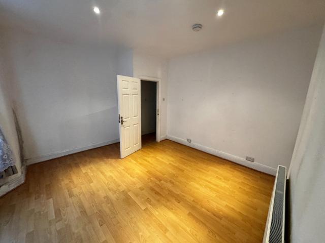 Apartment at Cotehele Avenue, Plymouth