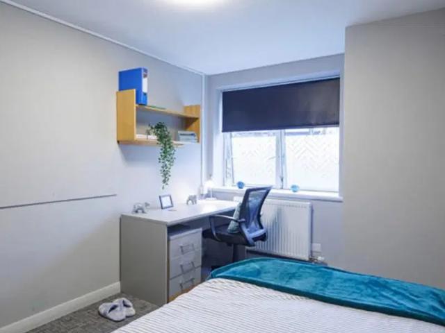 Apartment at Cottingham Road, Hull
