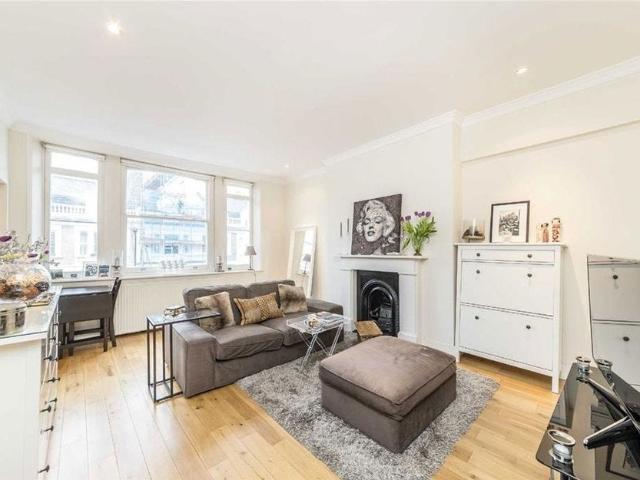 Apartment at Coleherne Road, Greater London