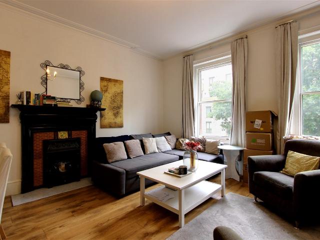 apartment at Colosseum Terrace, Regents Park, London, NW1 4EB