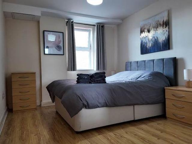 Apartment at College Place North, Belfast