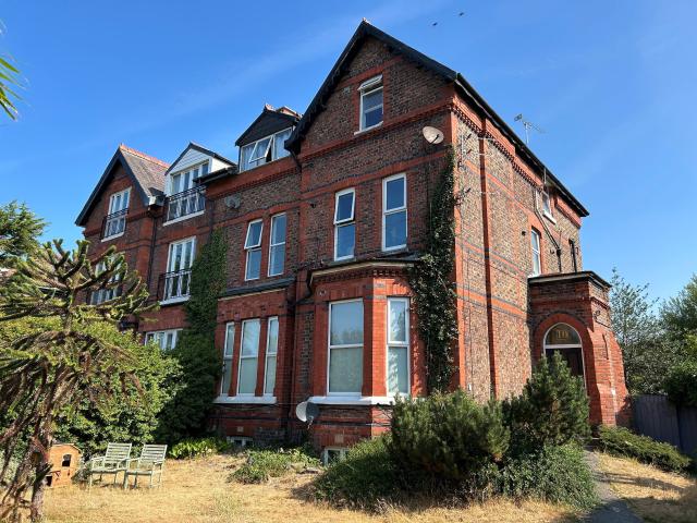 Apartment at College Road, Crosby
