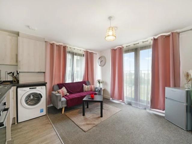 Apartment at Colnbrook By Pass, Slough