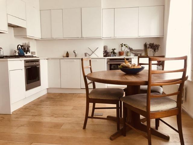 Apartment at Colvestone Crescent, Greater London