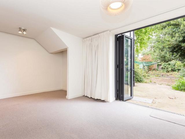 Apartment at Colvestone Crescent, Greater London