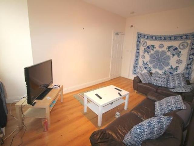Apartment at Coniston Avenue, Newcastle upon Tyne