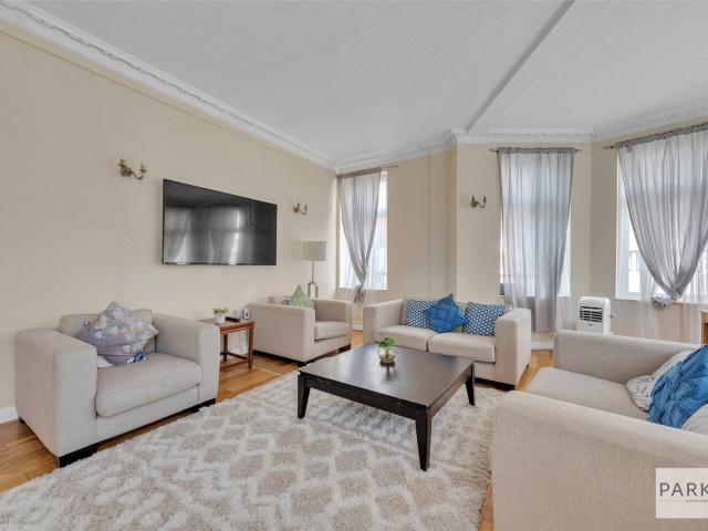 apartment at Connaught Court, Connaught Street, London, W2 2AJ