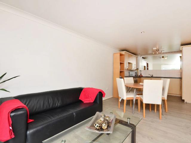Apartment at Coombe Lane, Greater London