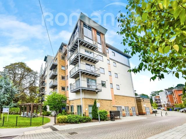 Apartment at Coombe Way, Rushmoor