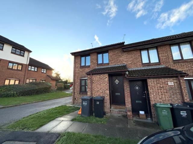 Apartment at Cooper Close, Stone