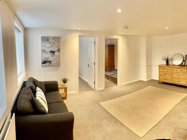 Apartment at Copthorne Bank, Mid Sussex