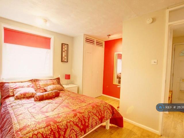 Apartment at Coronation Street, Cambridge