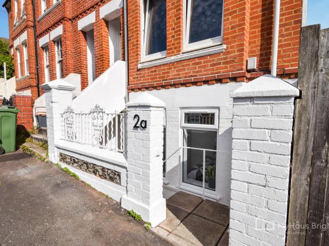 Apartment at Coronation Street, Brighton