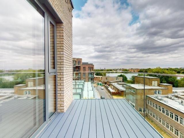 Apartment at Coster Avenue, Greater London