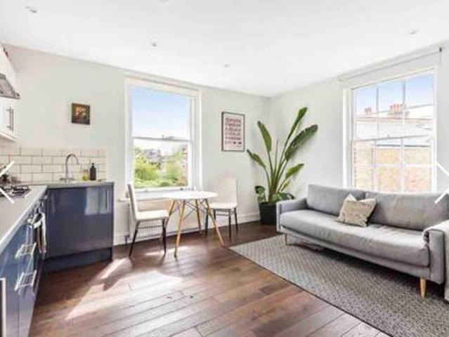 Apartment at Catford Hill, Greater London