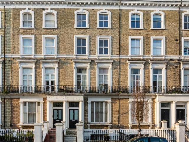 Apartment at Cathcart Road, Greater London