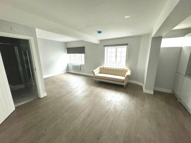 Apartment at Cavendish Avenue, Greater London