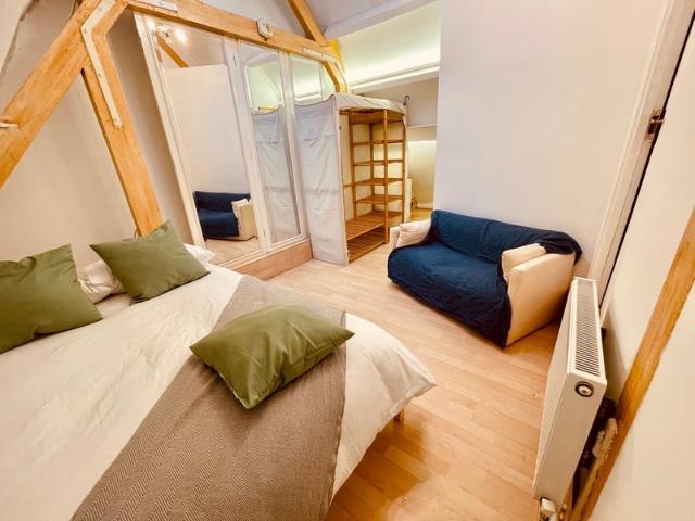 Apartment at Cabbell Street, City of Westminster