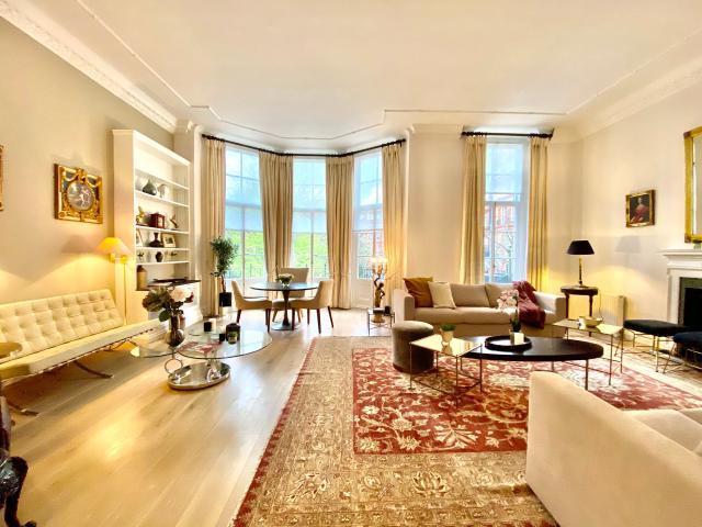 Apartment at Cadogan Square, Greater London