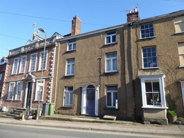 Apartment at Cambridge Avenue, Dursley