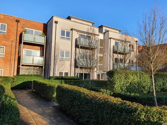 Apartment at Canalside, Reigate and Banstead