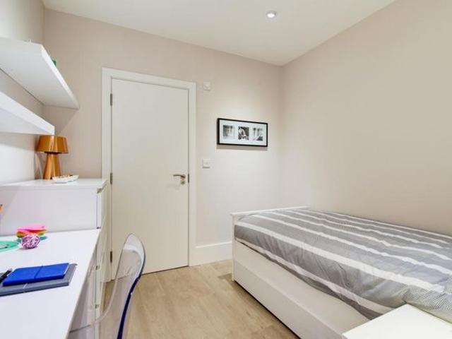 Apartment at Canfield Place, Greater London