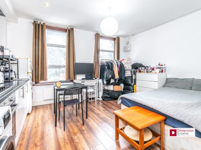Apartment at Cannon Street Road, Greater London