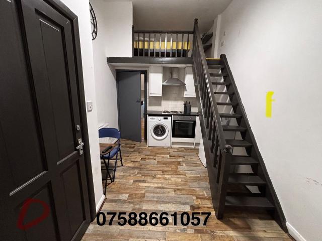 Apartment at Carlton Vale, Greater London