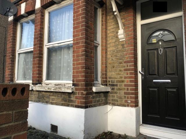 Apartment at Cassiobury Road, Greater London