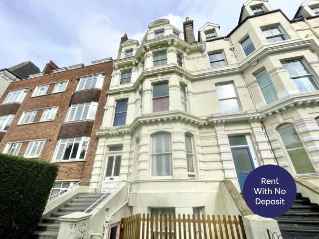 Apartment at Castle Hill Avenue, Folkestone and Hythe District