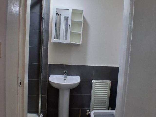 Apartment at Castlewood Road, Greater London