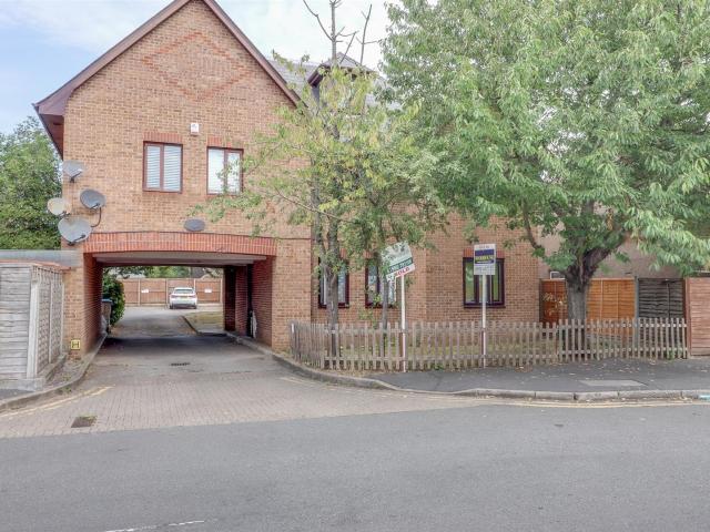 Apartment at Cecil Road, Waltham Cross