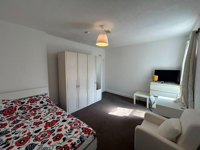Apartment at Cecil Road, Greater London