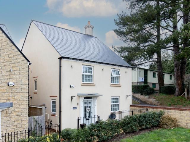 Apartment at Cedar Drive, St. Cuthbert Out