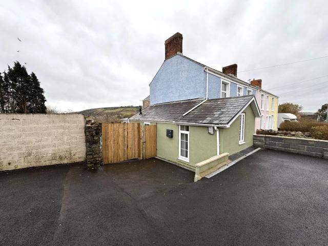 Apartment at Cefn Road, Swansea
