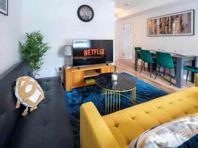 Apartment at Church Street, Highbridge