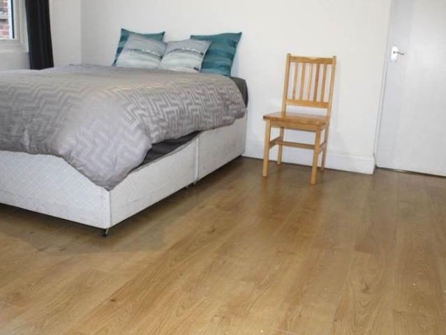 Apartment at Churchmead Road, Greater London