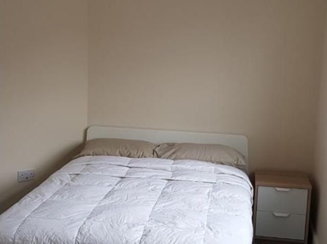 Apartment at Chalfont Road, Greater London