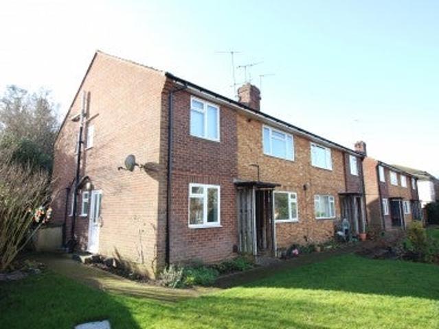 Apartment at Chalk Hill, Watford