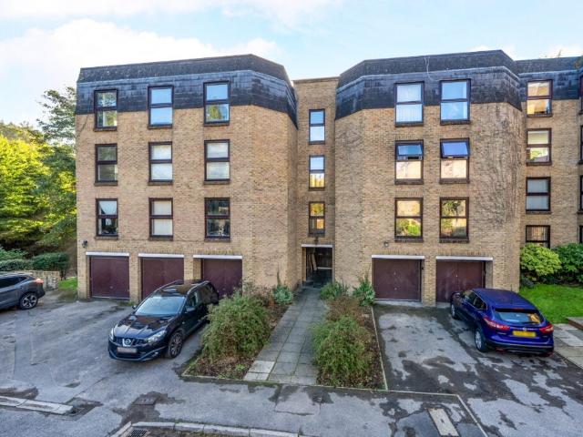 Apartment at Chapel Fields, Waverley