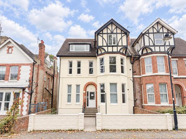Apartment at Chapel Park Road, St Leonards
