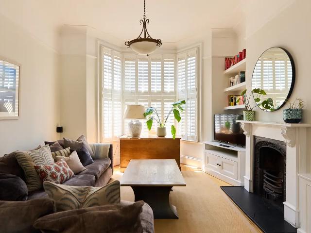 Apartment at Meeting House Lane, Greater London