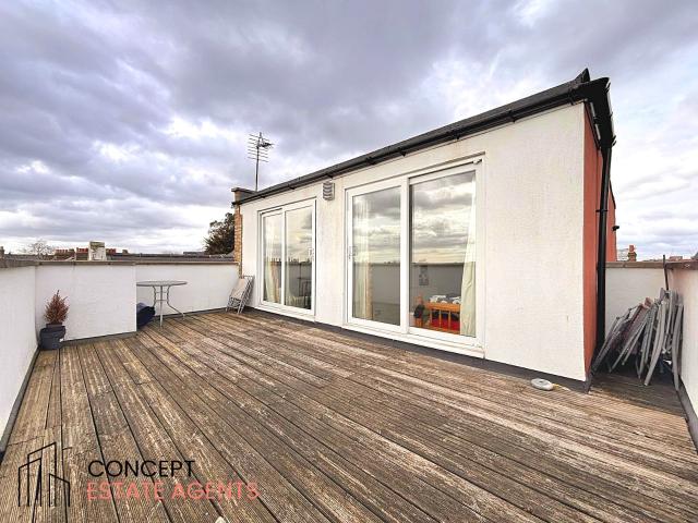 Apartment at Charlmont Road, Greater London
