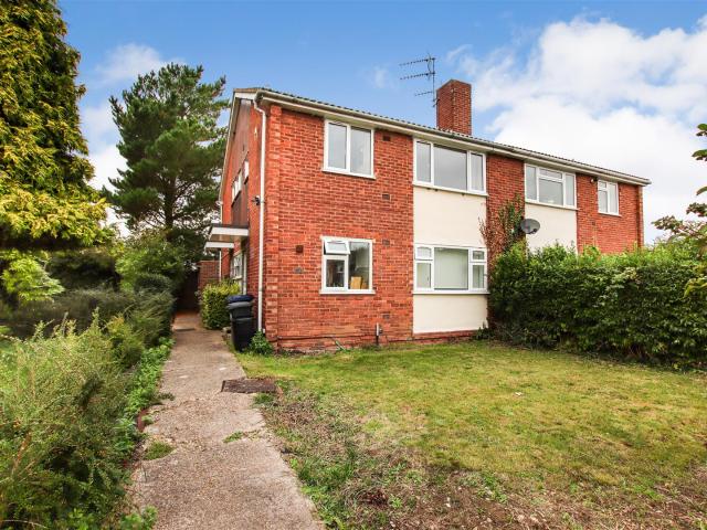 Apartment at Chatsworth Avenue, Cambridge