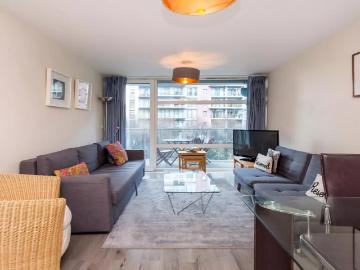 Apartment at Battersea Footbridge, Greater London