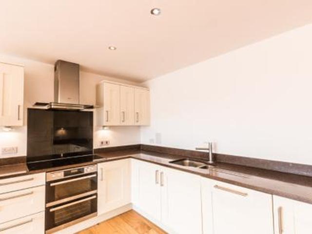 Apartment at Chestnut Crescent, Newbury