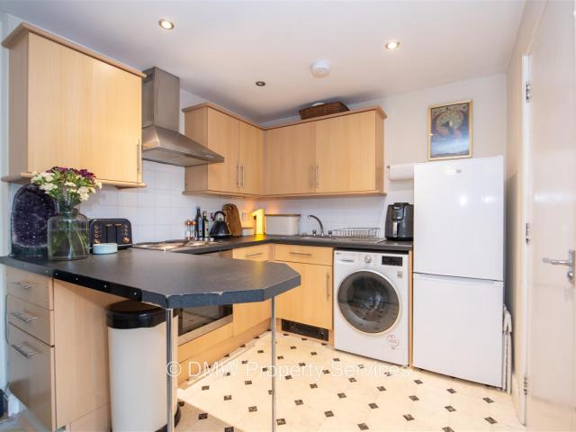 Apartment at Chestnut Grove, Nottingham